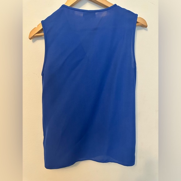 Kate spade ruffled sleeveless blue blouse - Picture 3 of 4